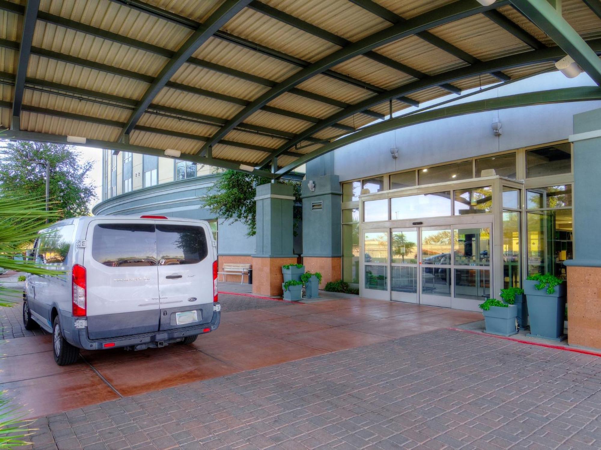 Holiday Inn & Suites Phoenix Airport By Ihg Exterior foto